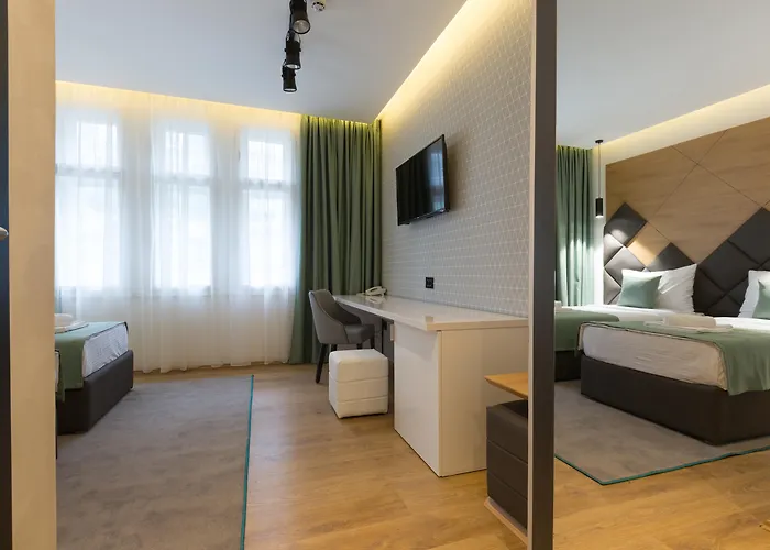Capital Hotel Garni