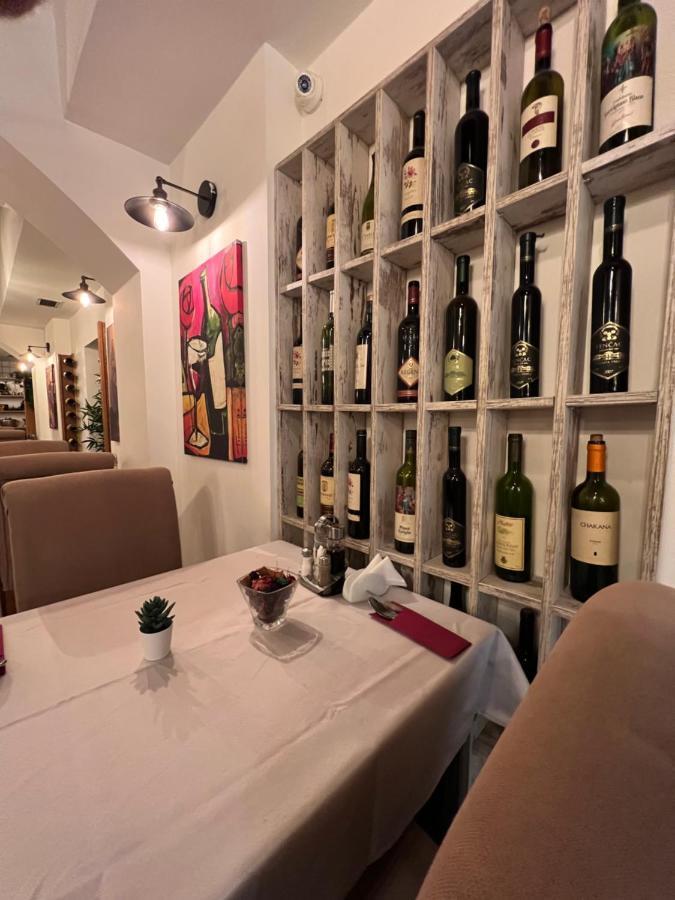 Capital Garni Отель 4*